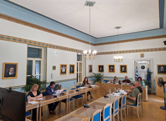 Περιφερειακή Επιτροπή | Συμμετοχή στην 88η ΔΕΘ και αποφάσεις για βελτίωση οδικών δικτύων και προμήθεια εξοπλισμού για το Ιστορικό-Λαογραφικό Μουσείο Κορίνθου